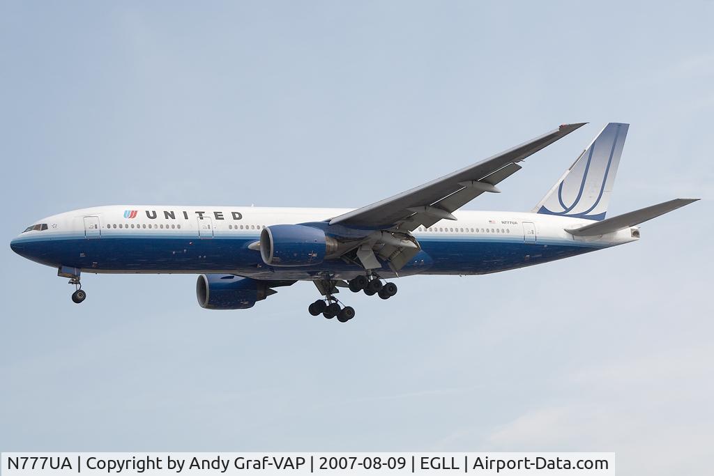 N777UA, 1995 Boeing 777-222 C/N 26916, United Airlines 777-200