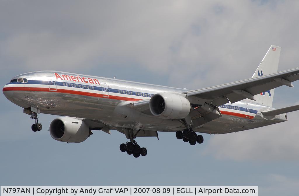 N797AN, 2001 Boeing 777-223 C/N 30012, American Airlines 777-200