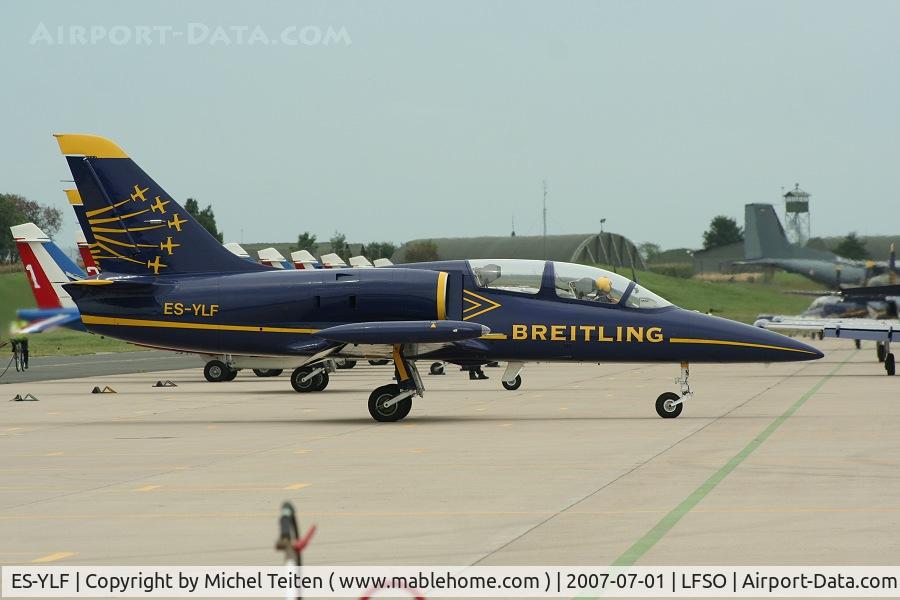 ES-YLF, Aero L-39 Albatros C/N 433141, Breitiling Team