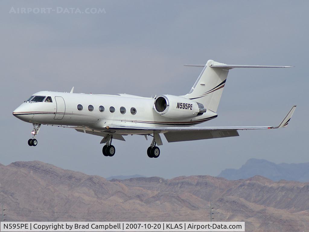 N595PE, 1999 Gulfstream Aerospace G-IV C/N 1373, Platinum Equity - Beverley Hills, California / 1999 Gulfstream Aerospace G-IV / My 3600th upload.