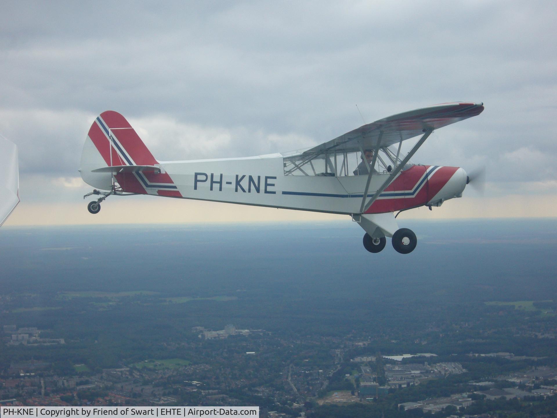 PH-KNE, 1953 Piper L-21B Super Cub (PA-18-135) C/N 18-3825, Formation flight with KNE and Duo Discus