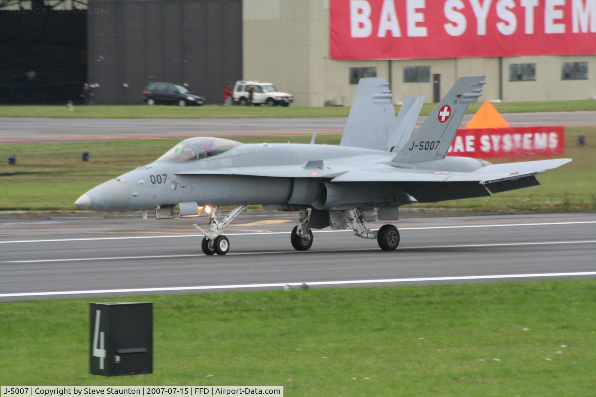 J-5007, McDonnell Douglas F/A-18C Hornet C/N 1335/SFC007, Royal International Air Tattoo 2007