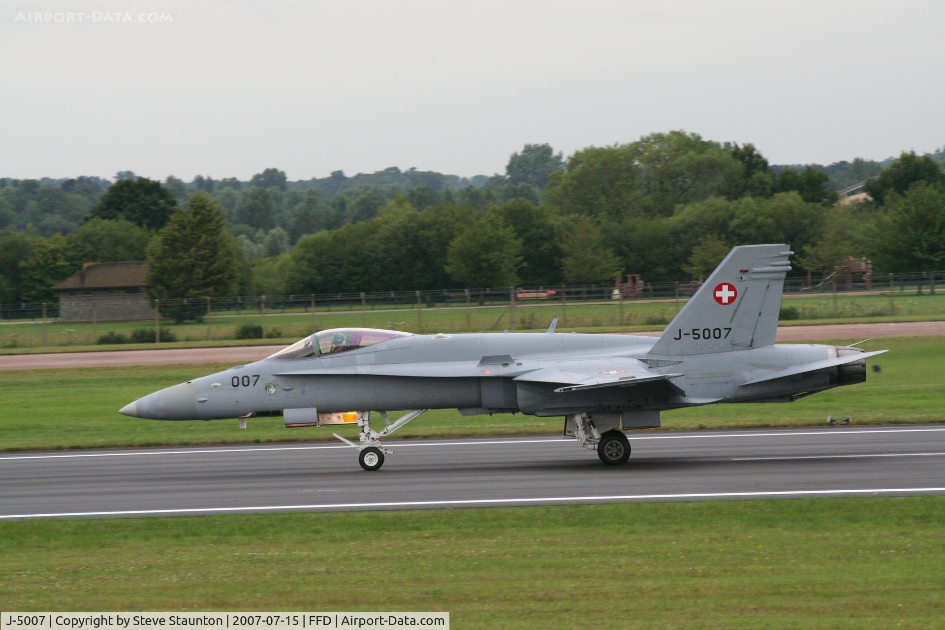 J-5007, McDonnell Douglas F/A-18C Hornet C/N 1335/SFC007, Royal International Air Tattoo 2007