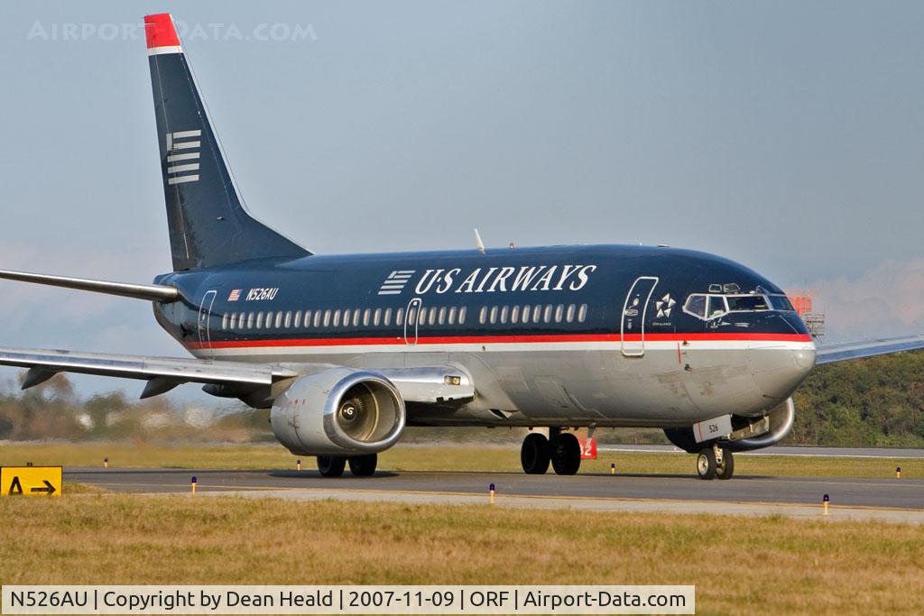 N526AU, 1988 Boeing 737-3B7 C/N 23861, US Airways N526AU taxiing to RWY 5 for departure.
