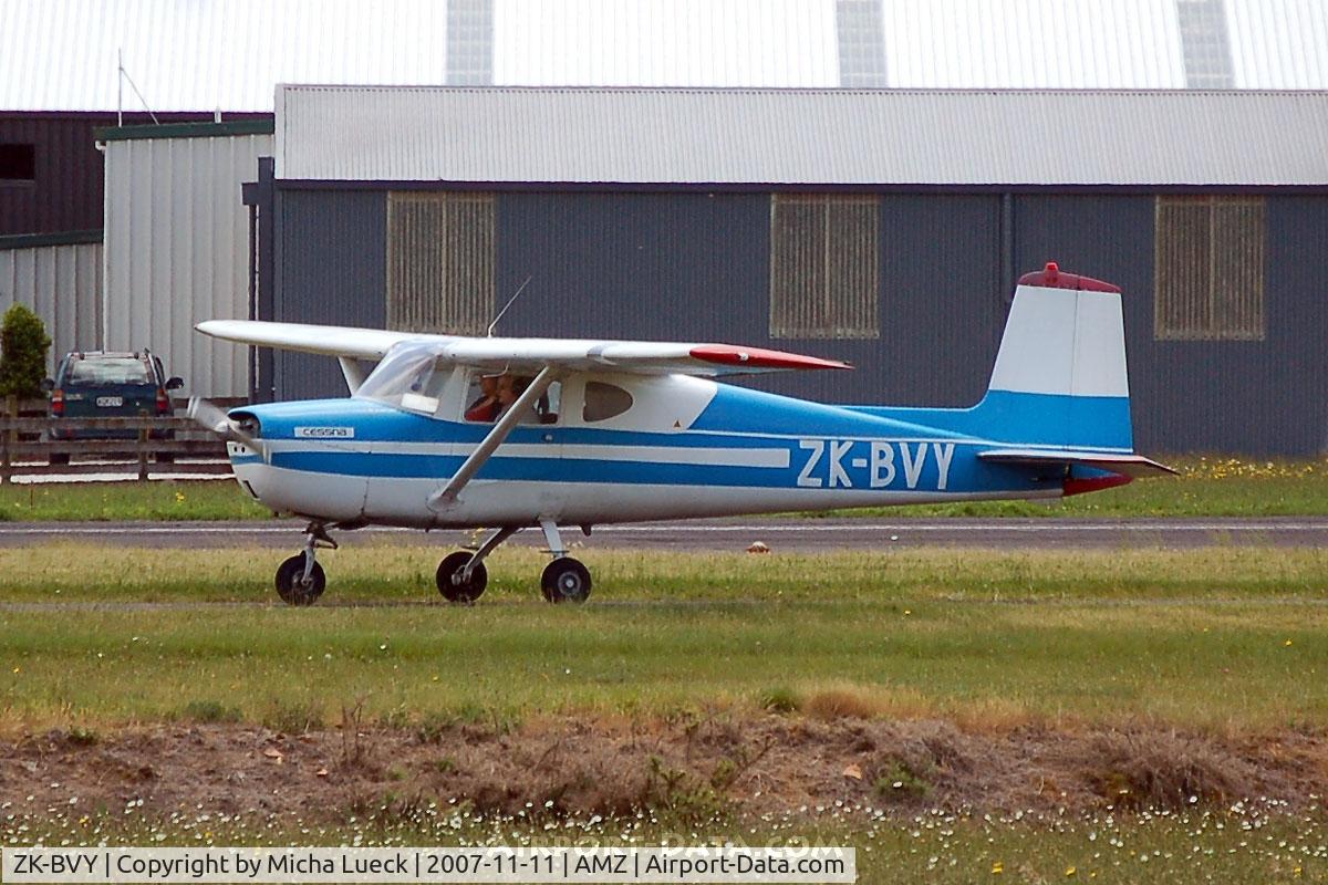 ZK-BVY, Cessna 150 C/N 17865, Taxiing to the runway