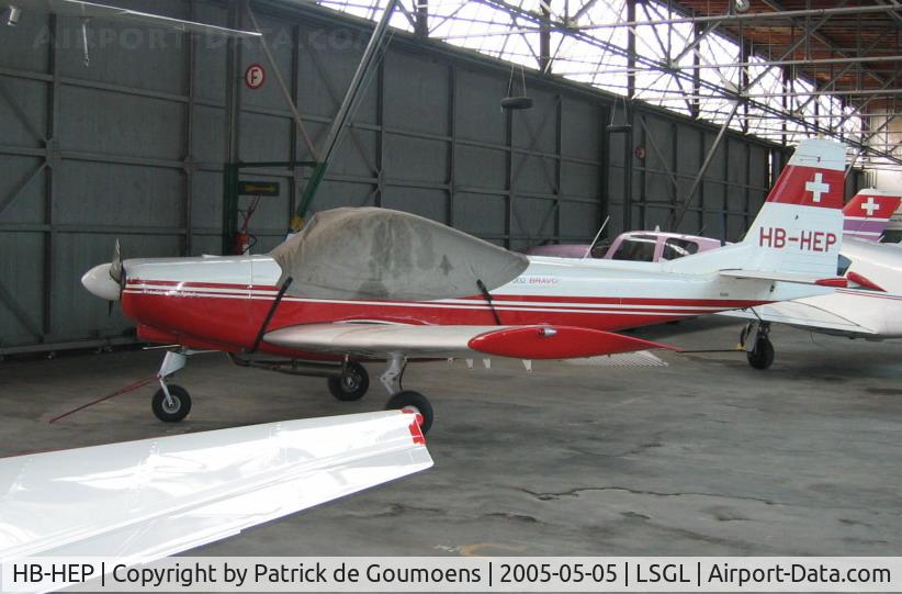 HB-HEP, 1973 FFA AS-202/15 Bravo C/N 10, In hangars of Lausanne