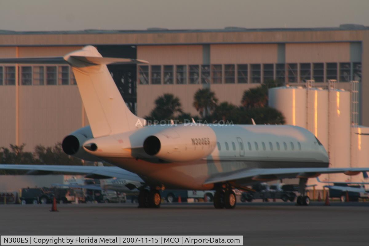 N300ES, 1999 Bombardier BD-700-1A10 Global Express C/N 9016, Global Express