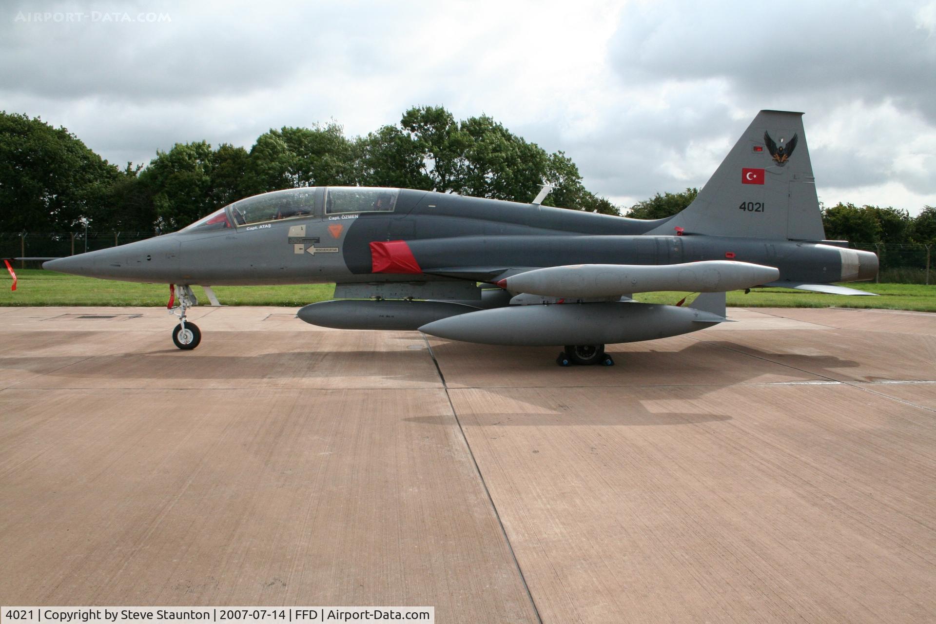 4021, 1971 Canadair NF-5B Freedom Fighter C/N 4021, Royal International Air Tattoo 2007
