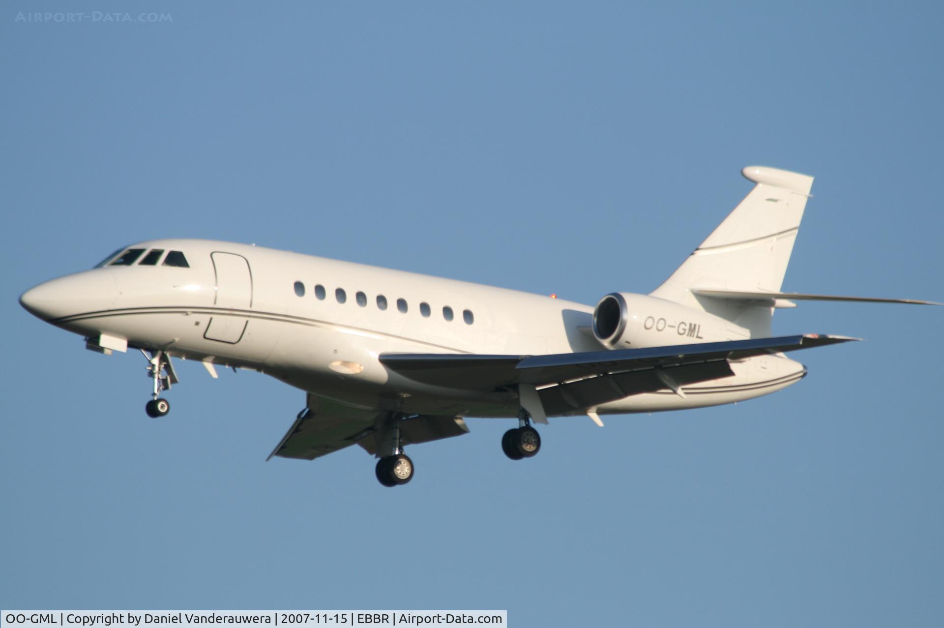 OO-GML, 2005 Dassault Falcon 2000EX C/N 75, arrival to rwy 25L