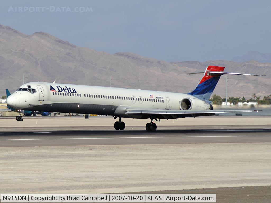 N915DN, 1996 McDonnell Douglas MD-90-30 C/N 53395, Delta Airlines / 1996 Mcdonnell Douglas MD-90-30