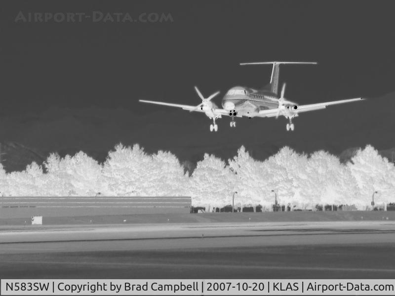 N583SW, 1999 Embraer EMB-120ER Brasilia C/N 120351, SkyWest Airlines / 1999 Embraer EMB-120ER