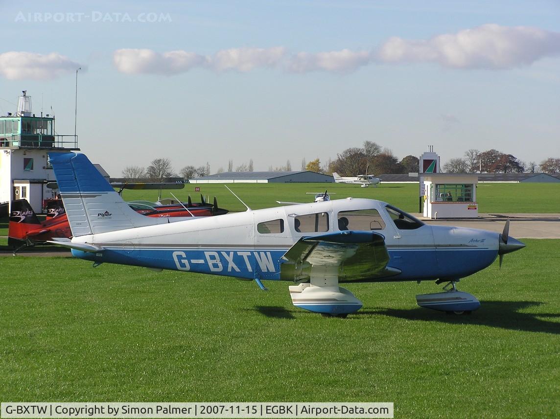 G-BXTW, 1998 Piper PA-28-181 Cherokee Archer III C/N 2843137, PA-28 visiting Sywell
