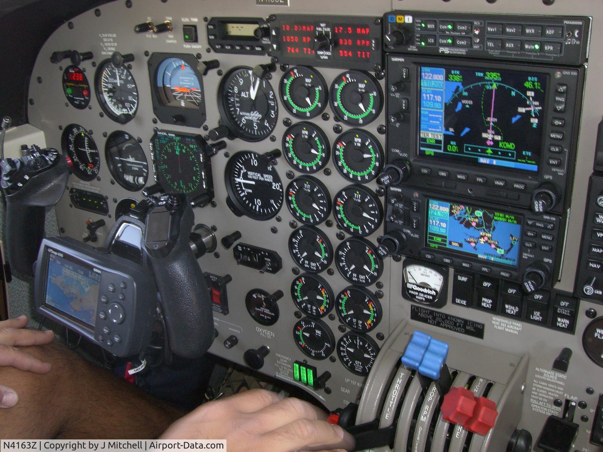 N4163Z, 2000 Piper PA-34-220T Seneca V C/N 3449177, N4163Z Panel
