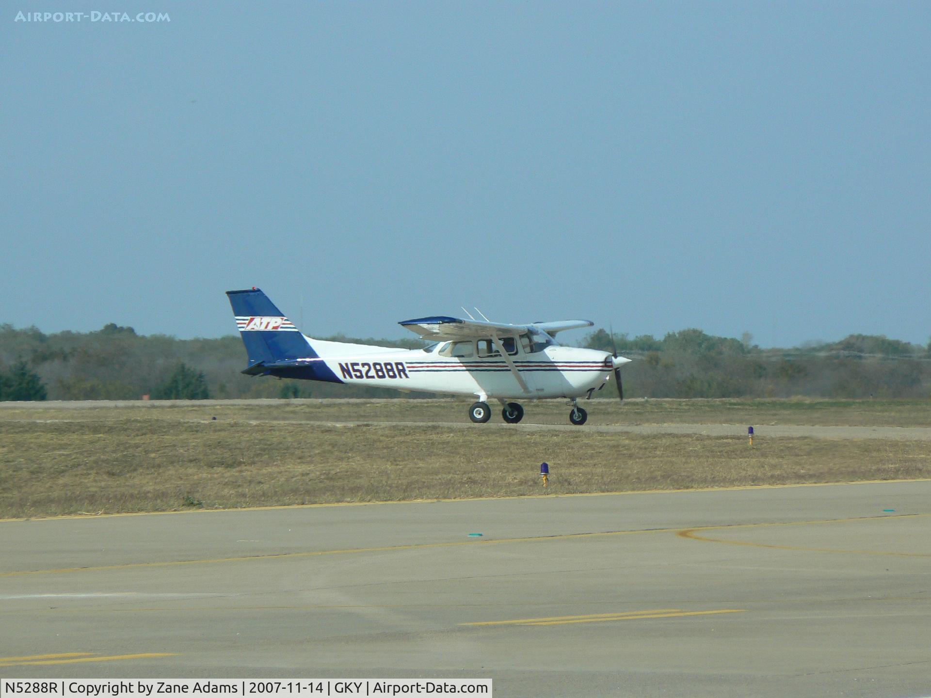 N5288R, 1974 Cessna 172M C/N 17263502, ATP flight training - Landing at Arlington