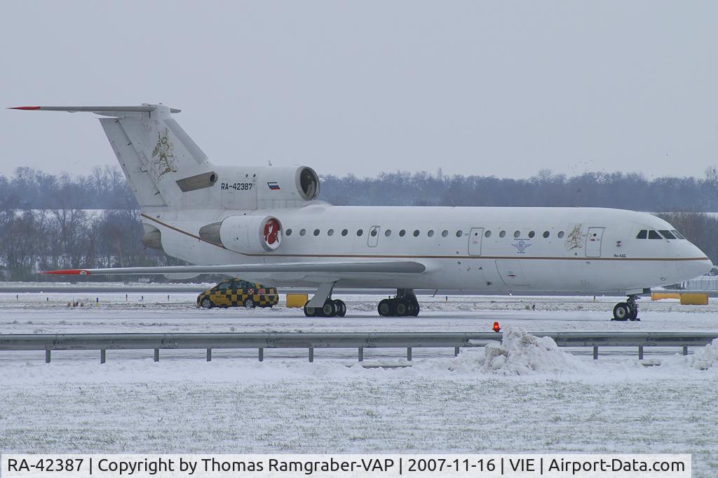 RA-42387, Yakovlev Yak-42D C/N 4520424016436, Yakservice Yakovlev 42