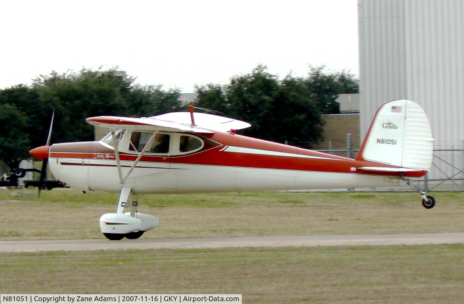 N81051, 1946 Cessna 140 C/N 10341, Landing at Grand Prairie Municpal