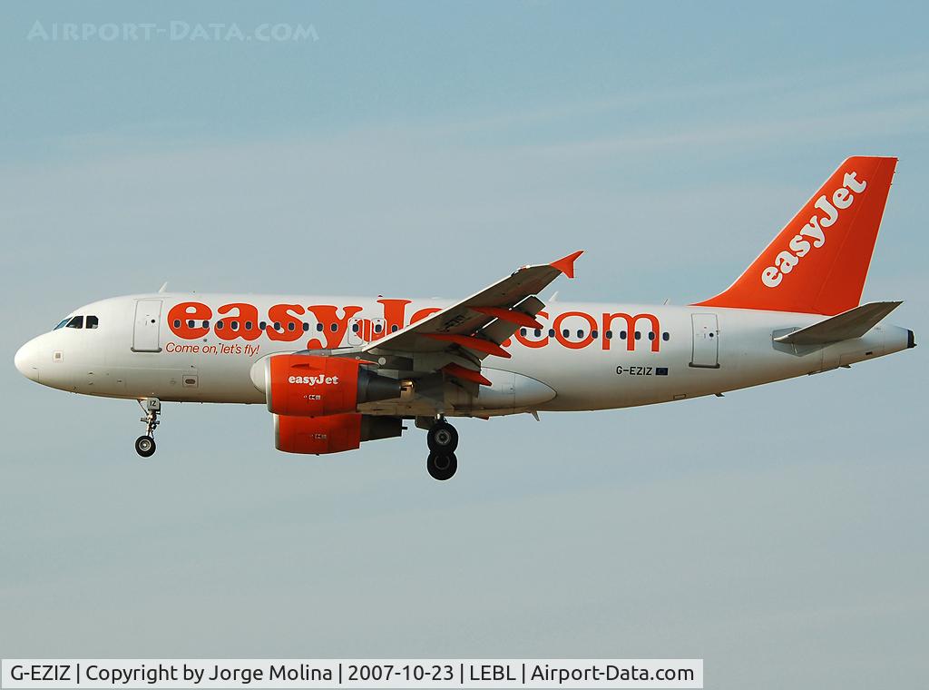 G-EZIZ, 2005 Airbus A319-111 C/N 2646, Easy on final RWY 25R.