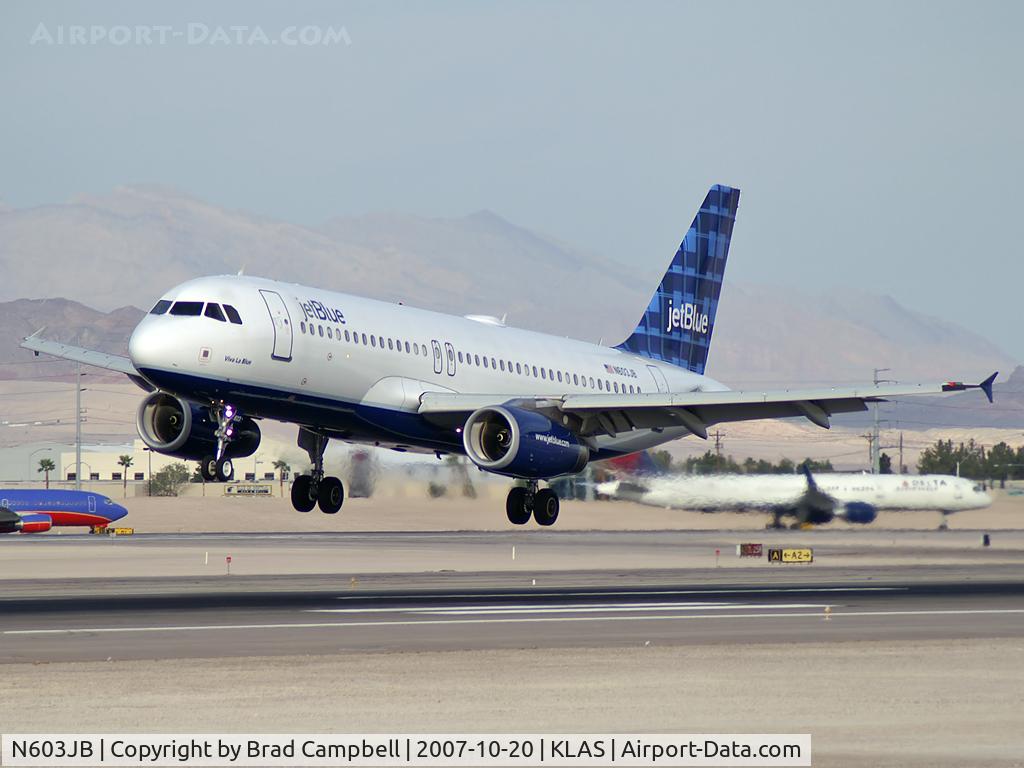 N603JB, 2005 Airbus A320-232 C/N 2352, jetBlue Airways - 'Viva La Blue' / 2005 Airbus A320-232
