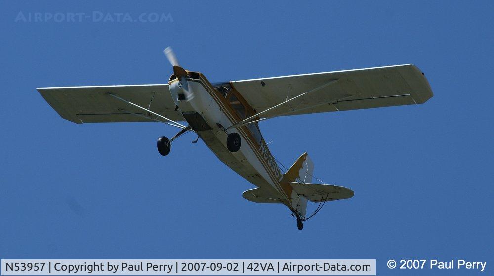 N53957, 1976 Bellanca 7GCBC C/N 910-76, Working the banner circuit this day