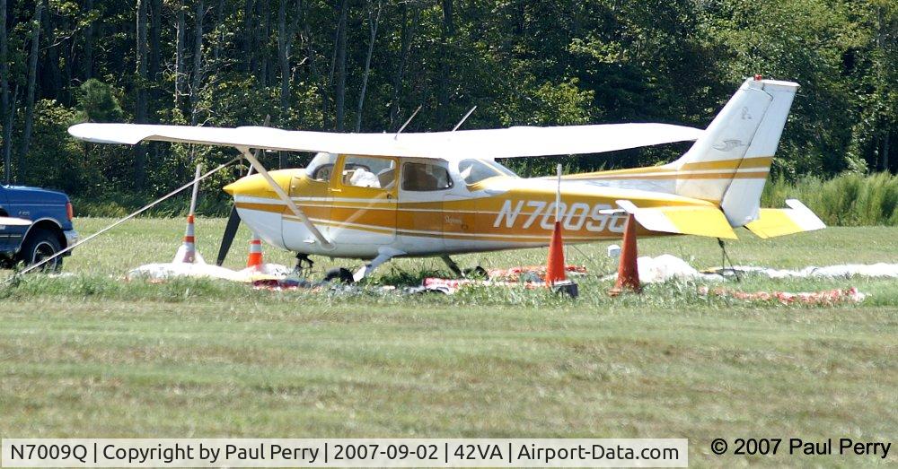 N7009Q, 1971 Cessna 172L C/N 17260309, The canary again, on grass now