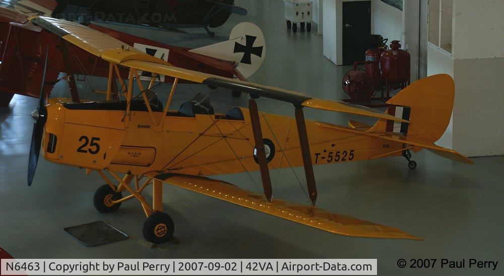 N6463, 1940 De Havilland DH-82A Tiger Moth II C/N 83230, Caught in her home roost