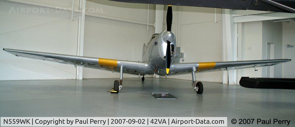 N559WK, 1952 De Havilland DHC-1 Chipmunk T.10 C/N C1/0576, The nose of the chipmunk
