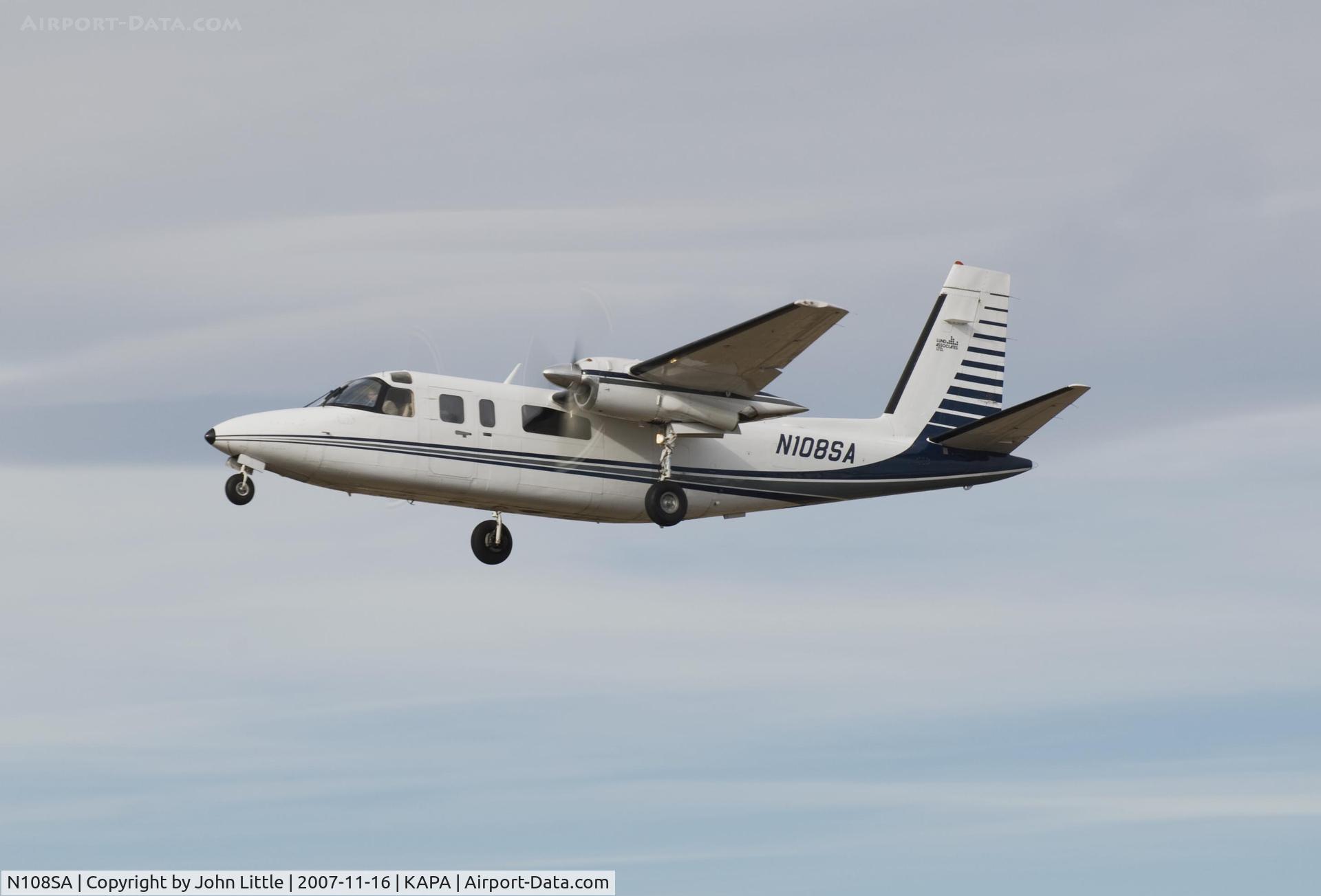 N108SA, 1977 Rockwell International 690B C/N 11416, Approach to 17L