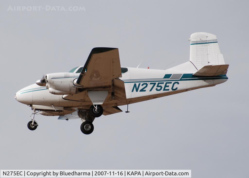 N275EC, 1958 Beech 95 C/N TD-111, Approach to 17L