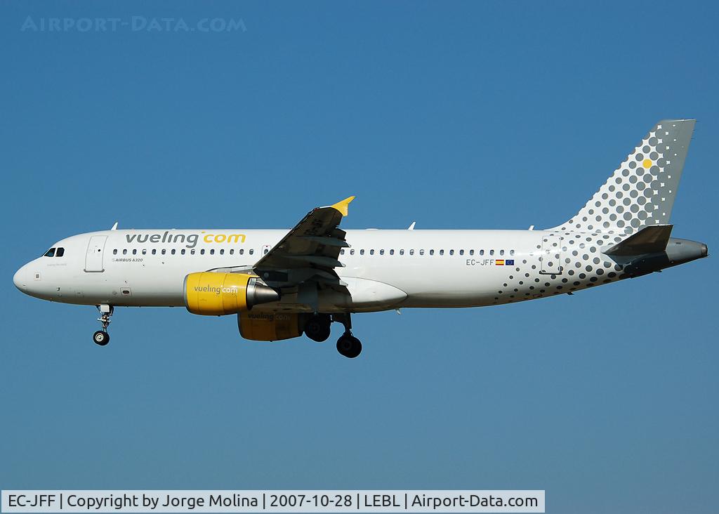EC-JFF, 2005 Airbus A320-214 C/N 2388, 
