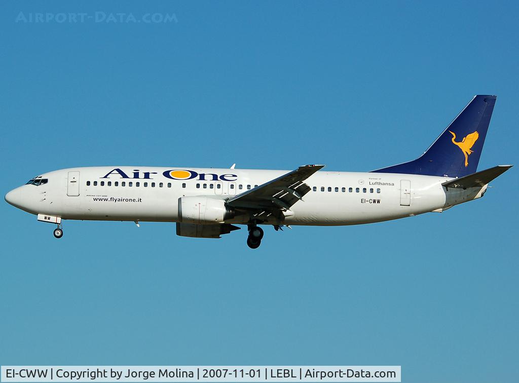 EI-CWW, Boeing 737-4YO C/N 24906, Clear to land RWY 25R.