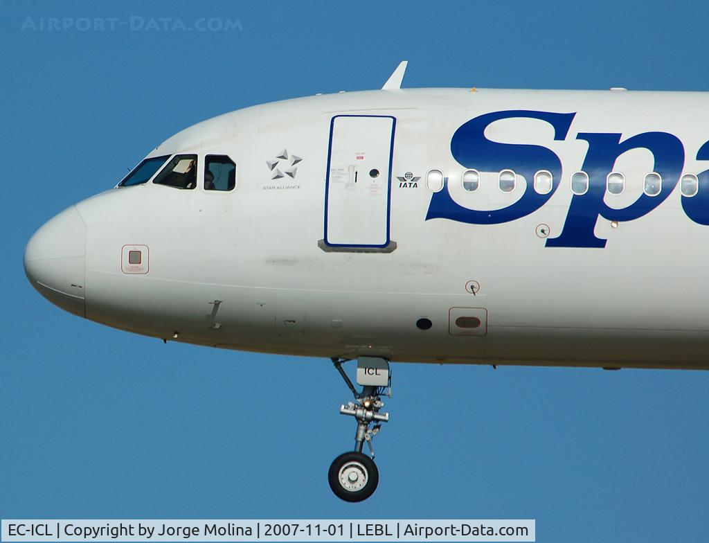 EC-ICL, 2001 Airbus A320-232 C/N 1682, 
