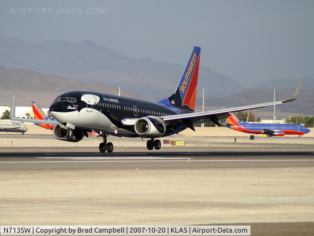 N713SW, 1998 Boeing 737-7H4 C/N 27847, Southwest Airlines - 'Shamu' / 1998 Boeing 737-7H4