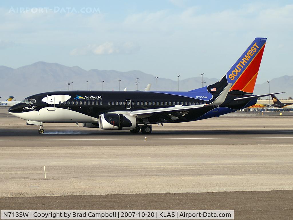 N713SW, 1998 Boeing 737-7H4 C/N 27847, Southwest Airlines - 'Shamu' / 1998 Boeing 737-7H4