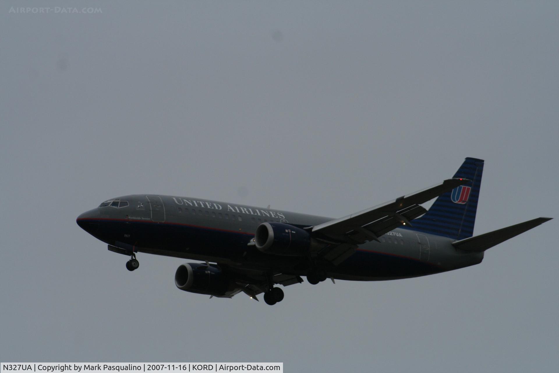 N327UA, 1988 Boeing 737-322 C/N 24147, Boeing 737-300