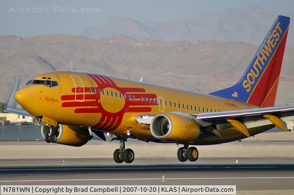 N781WN, 2000 Boeing 737-7H4 C/N 30601, Southwest Airlines - 'New Mexico' / 2000 Boeing 737-7H4