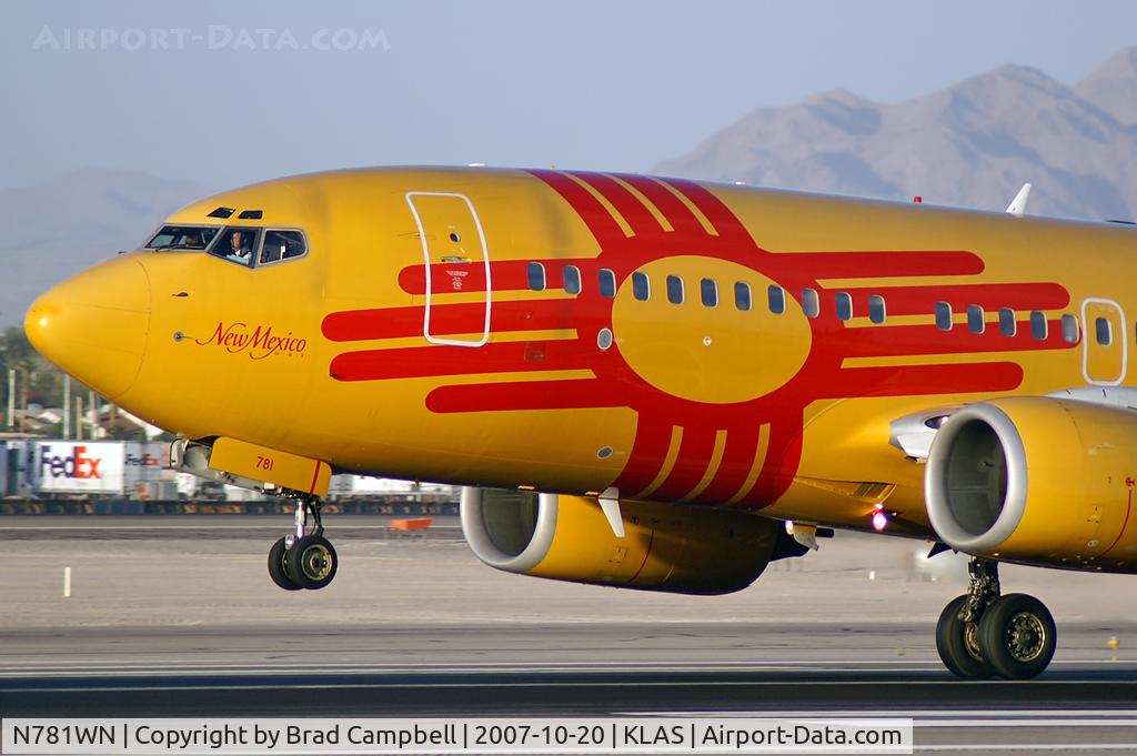 N781WN, 2000 Boeing 737-7H4 C/N 30601, Southwest Airlines - 'New Mexico' / 2000 Boeing 737-7H4