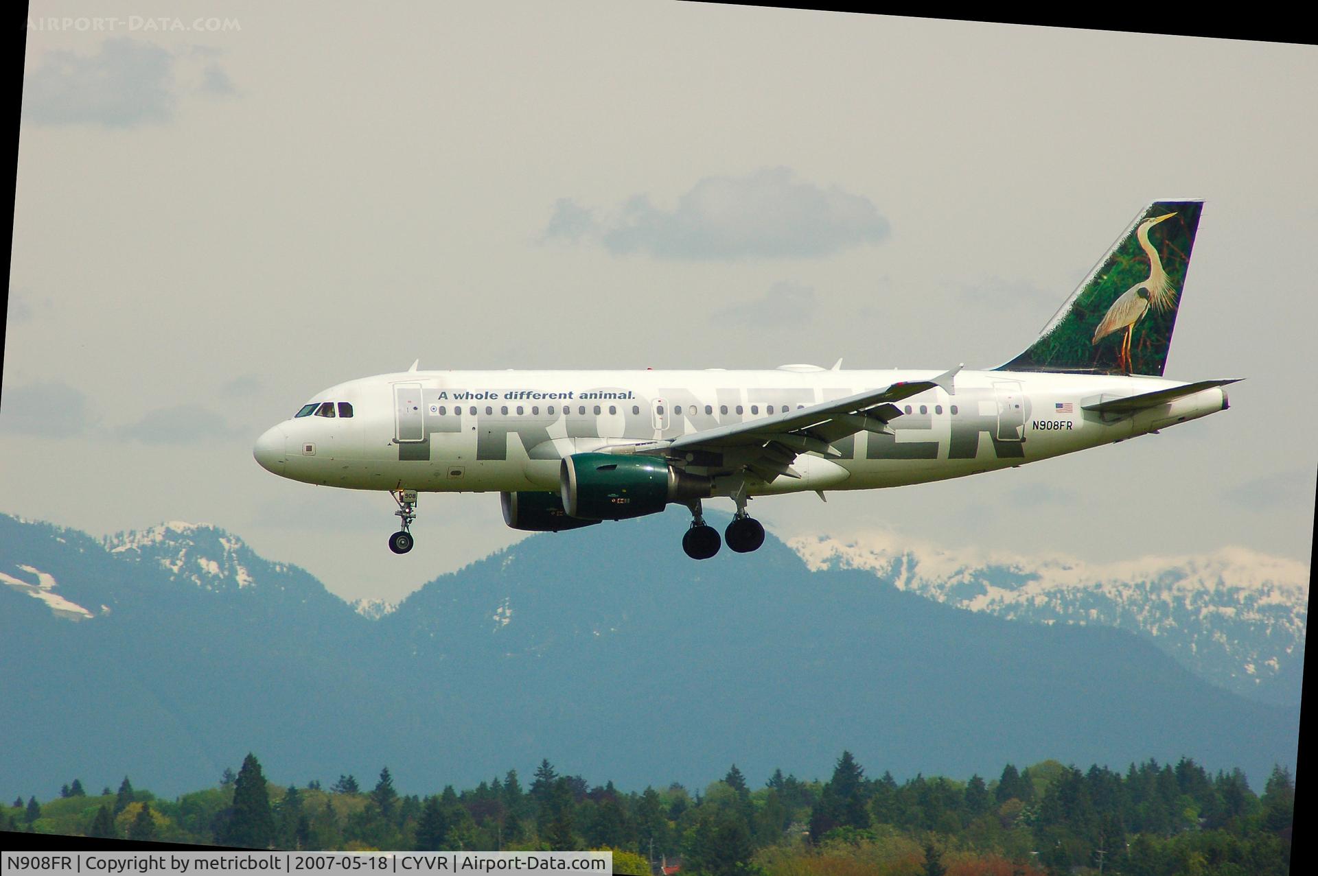 N908FR, 2002 Airbus A319-111 C/N 1759, 