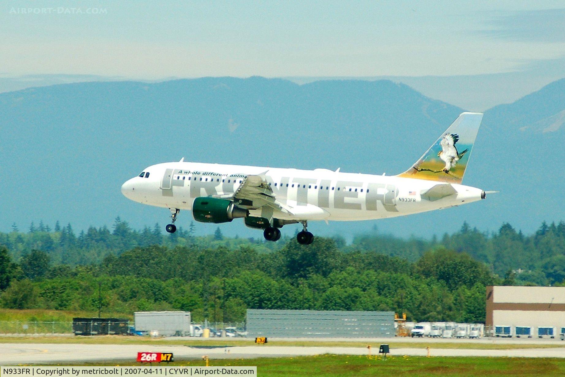 N933FR, 2004 Airbus A319-111 C/N 2260, 