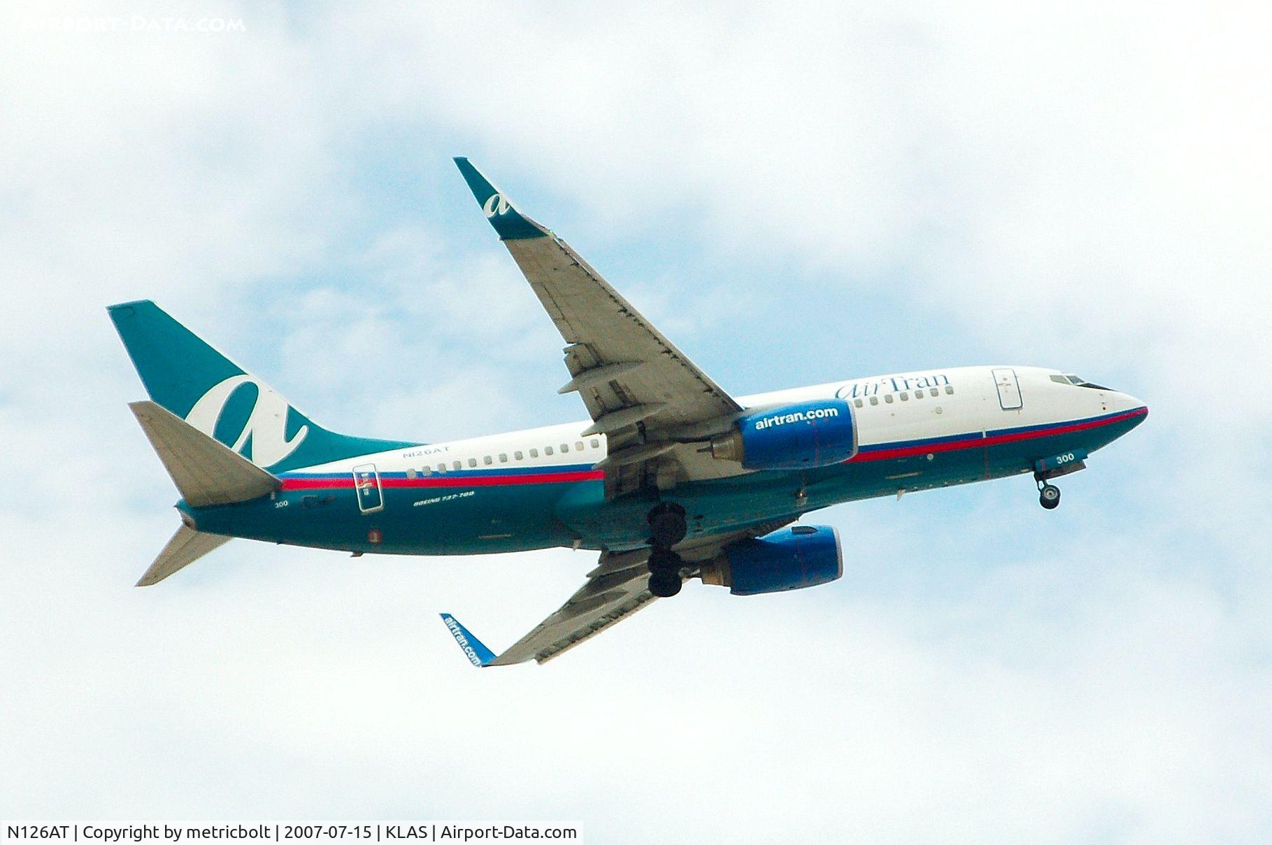N126AT, 2004 Boeing 737-76N C/N 32679, at LAS