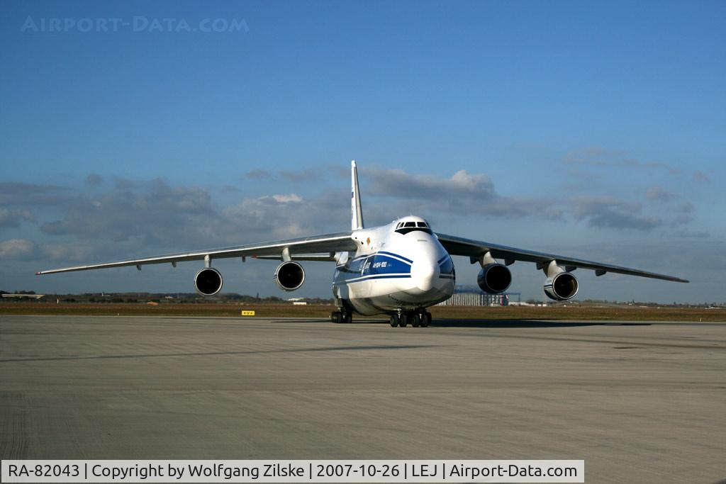 RA-82043, 1990 Antonov An-124-100 Ruslan C/N 9773054155101/0607, visitor