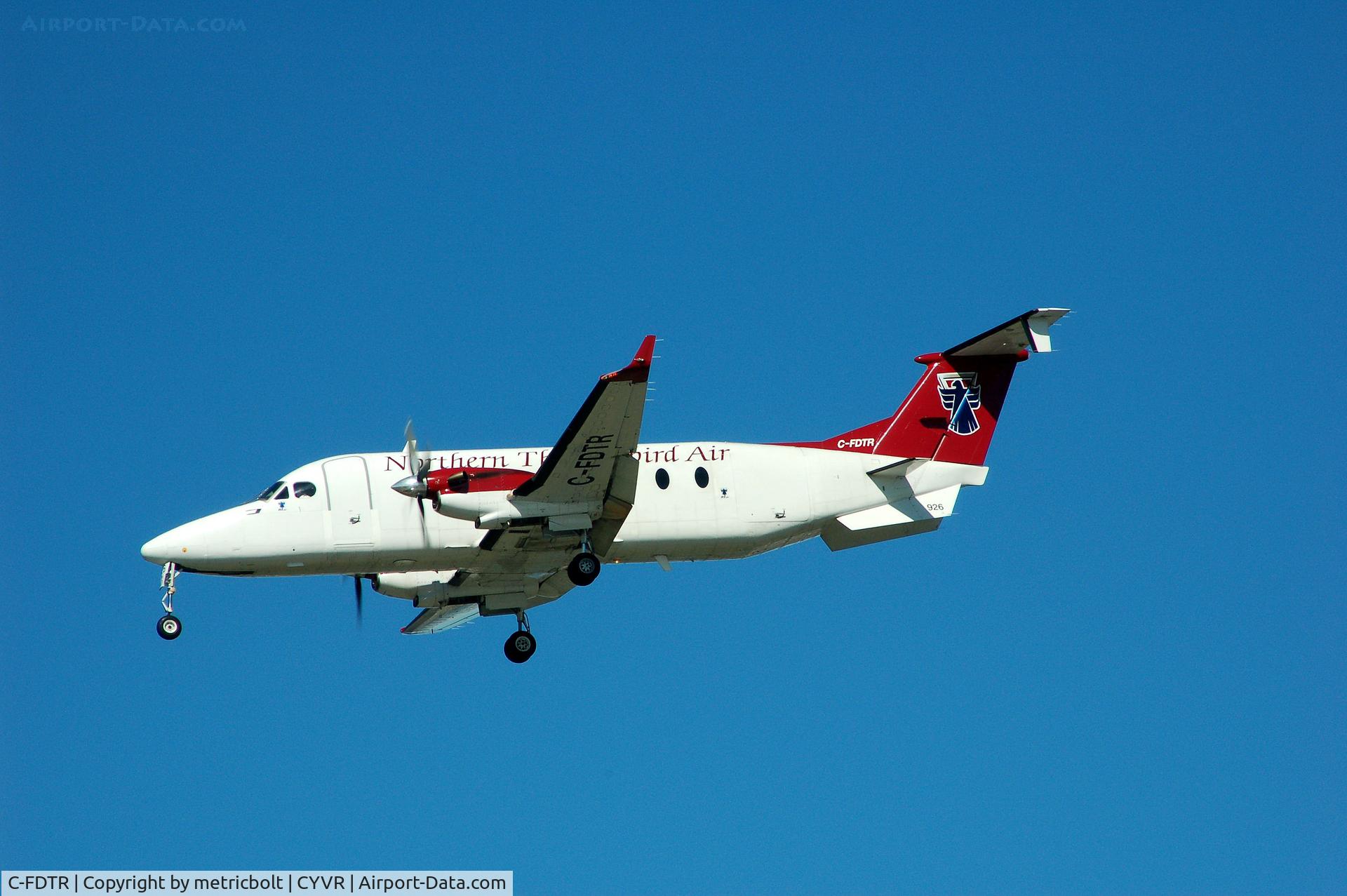C-FDTR, 1993 Beech 1900D C/N UE-76, Northern Thunderbird Air landing in YVR,Mar.2007