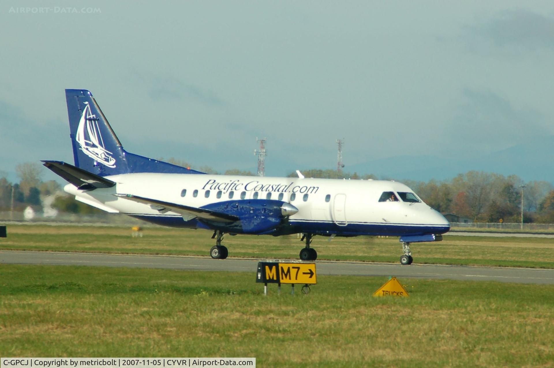 C-GPCJ, 1984 Saab SF340A C/N 340A-006, taxying for departure at YVR
