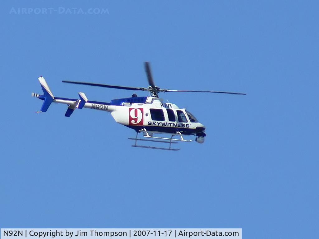 N92N, 1997 Bell 407 C/N 53093, Shot with Panasonic Lumix FZ30 at 900mm f/4.5 at 1/1000 sec.