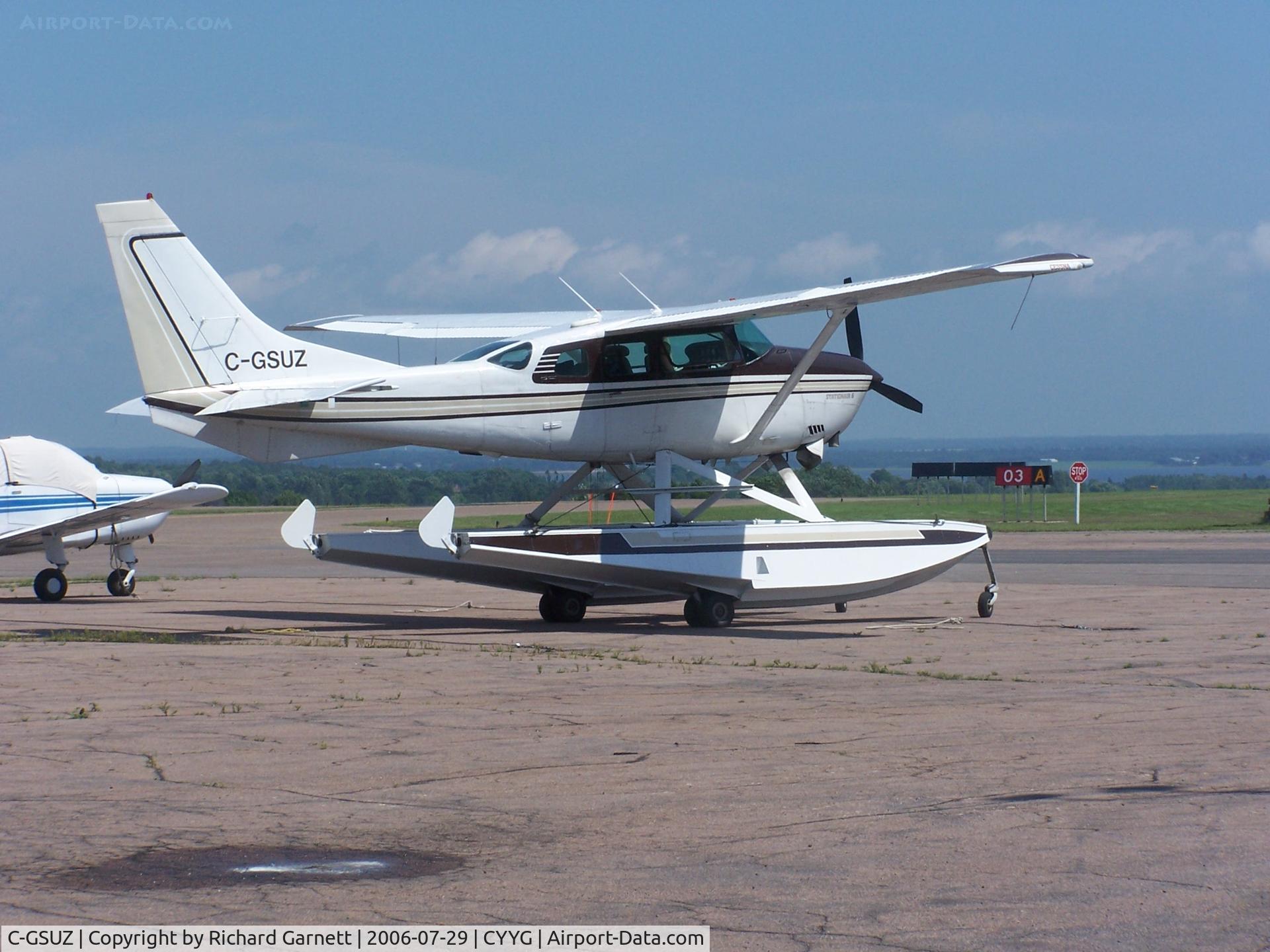 C-GSUZ, 1982 Cessna TU206G Turbo Stationair C/N U20606651, Charlottetown