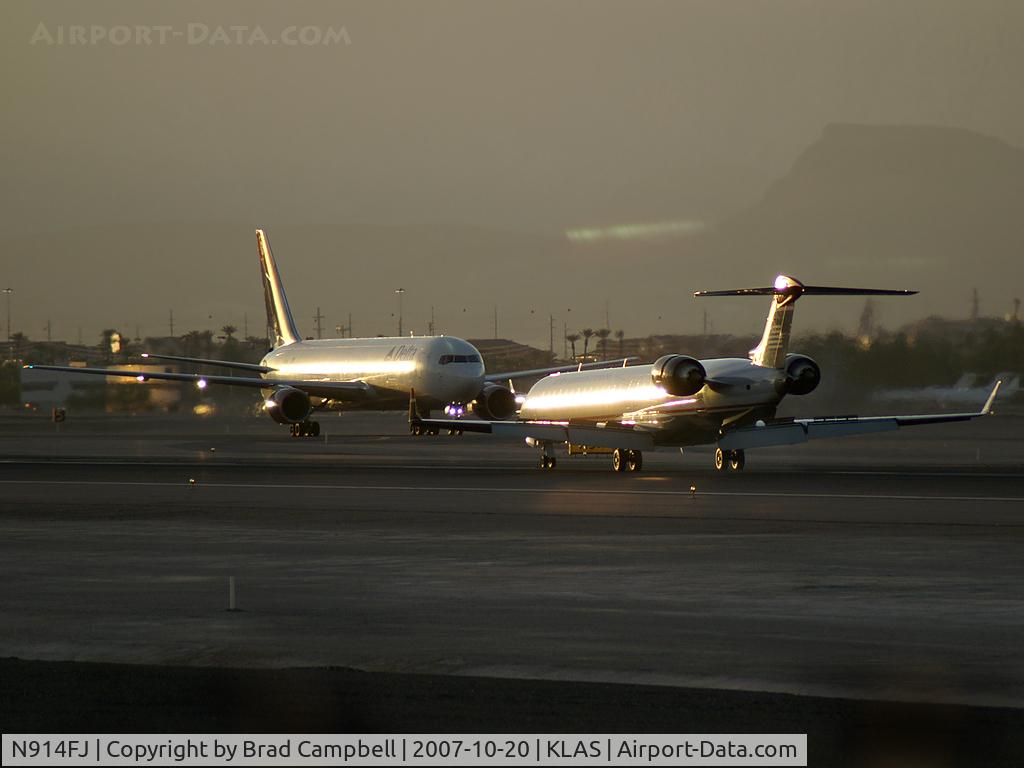 N914FJ, 2004 Bombardier CRJ-900ER (CL-600-2D24) C/N 15014, US Airways Express / 2004 Bombardier Inc CL600-2D24