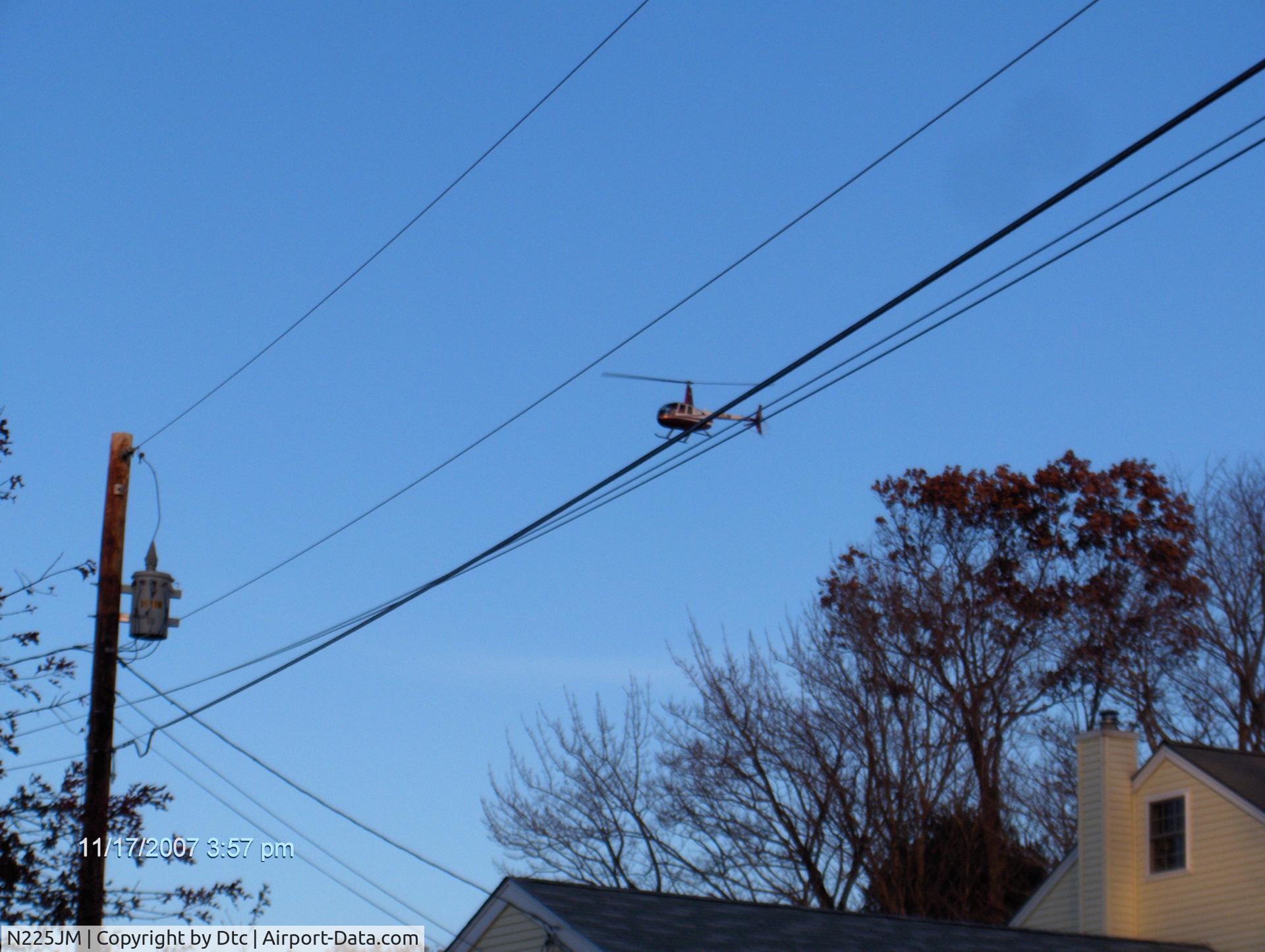 N225JM, 2005 Robinson R44 II C/N 10954, Above House