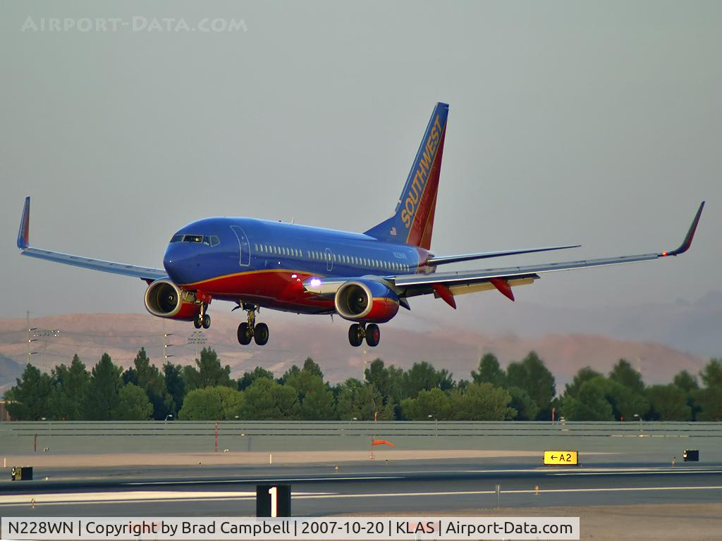 N228WN, 2005 Boeing 737-7H4 C/N 32496, Southwest Airlines / 2005 Boeing 737-7H4