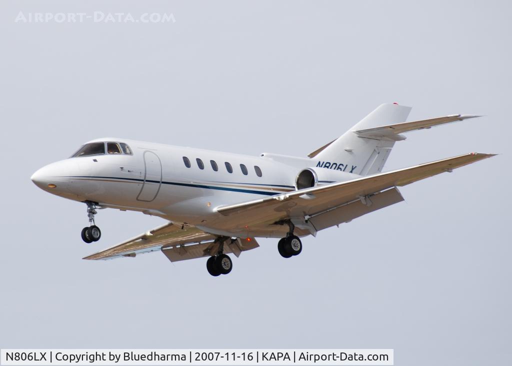 N806LX, 1998 Raytheon Hawker 800XP C/N 258383, Approach to 17L