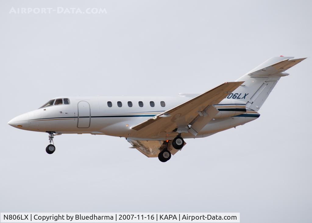 N806LX, 1998 Raytheon Hawker 800XP C/N 258383, Approach to 17L