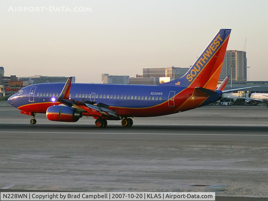 N228WN, 2005 Boeing 737-7H4 C/N 32496, Southwest Airlines / 2005 Boeing 737-7H4